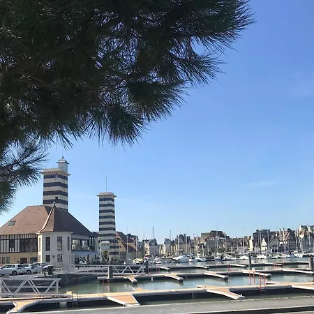 Le Pullman Apartament