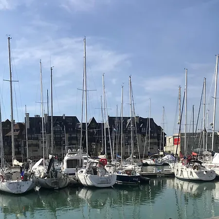 Le Pullman Apartament *