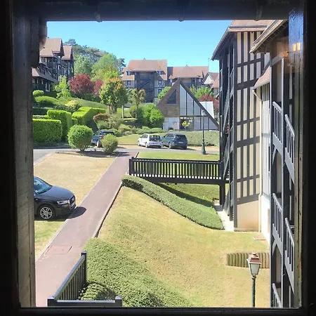 Le Pullman Apartment