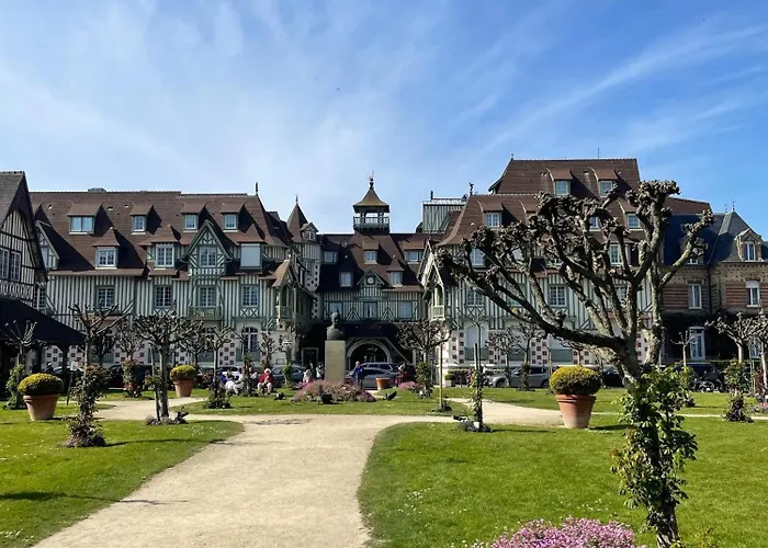 Le Pullman Apartment Deauville